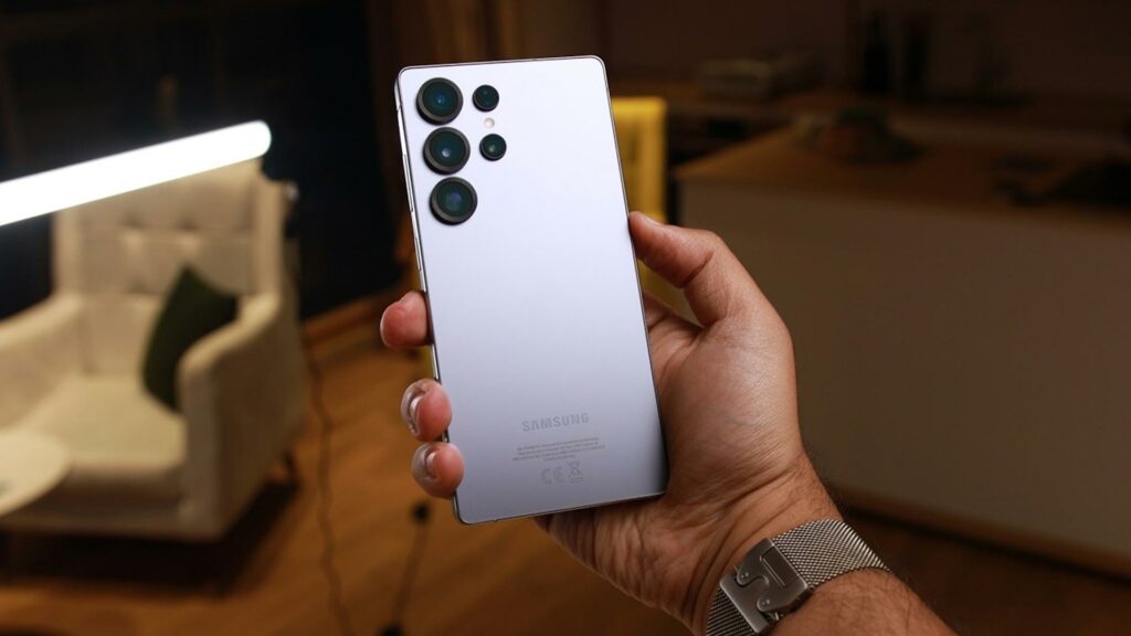 تسريبات Galaxy S26 Ultra: كاميرا خارقة وبطارية ضخمة! Galaxy S26 Ultra