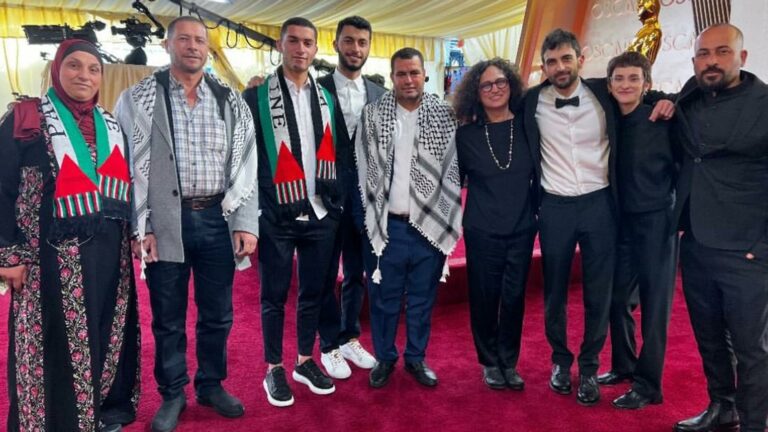 فوز فيلم “لا أرض أخرى” بالأوسكار يشعل تفاعلات واسعة ويثير غضب إسرائيل فوز فيلم "لا أرض أخرى" بجائزة الأوسكار