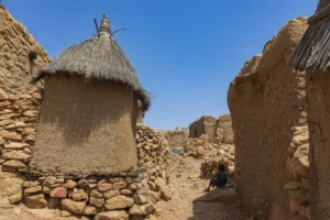 مساكن قبيلة الدوغون