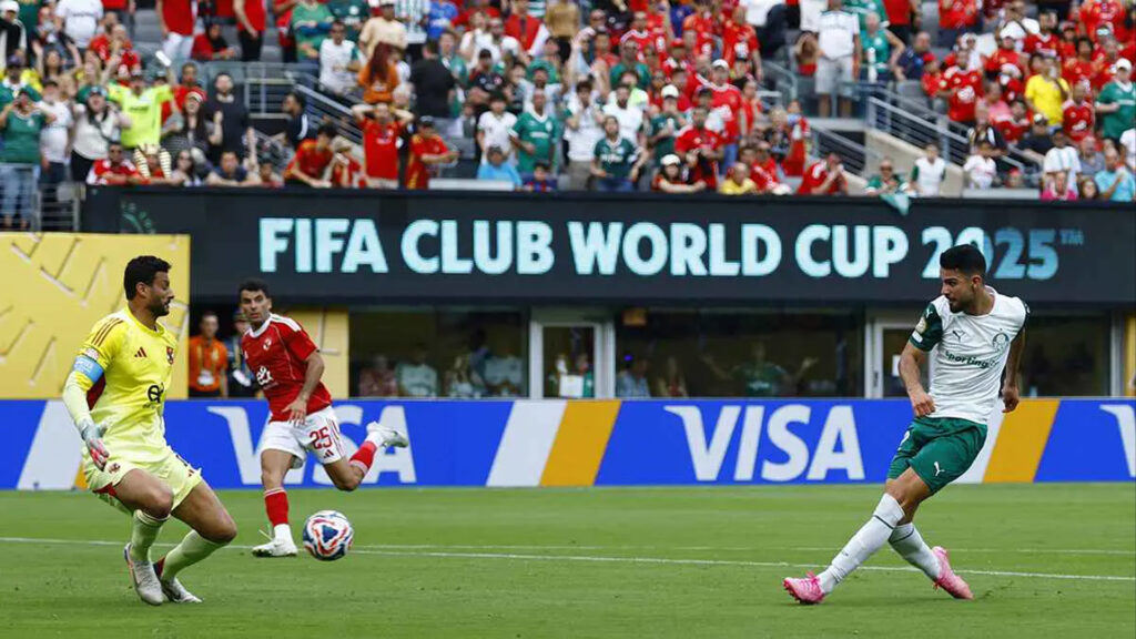 خسارة الأهلي أمام بالميراس تقرّبه من وداع كأس العالم للأندية خسارة الأهلي أمام بالميراس