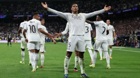 بيلنغهام محتفلاً بهدفه في مباراة ريال مدريد ويوفنتوس