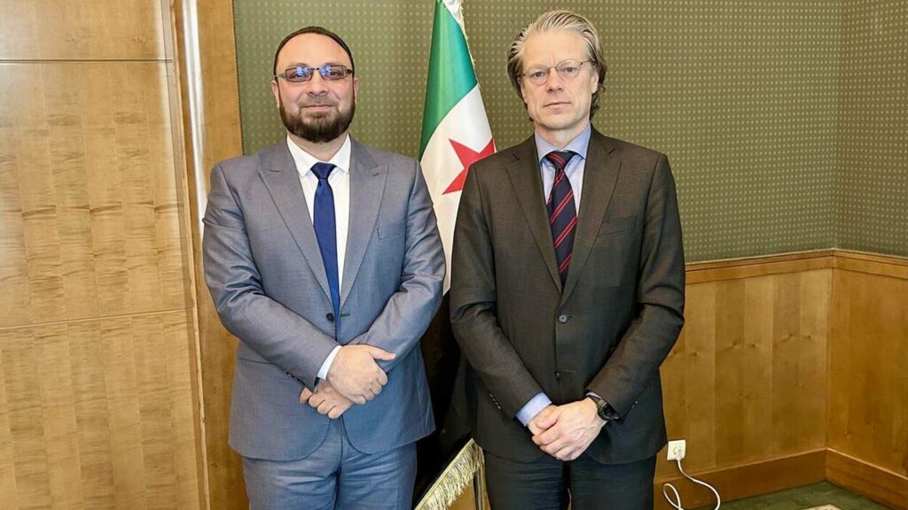 المبعوث الهولندي الخاص إلى سوريا يلتقي بالحكومة المؤقتة في دمشق