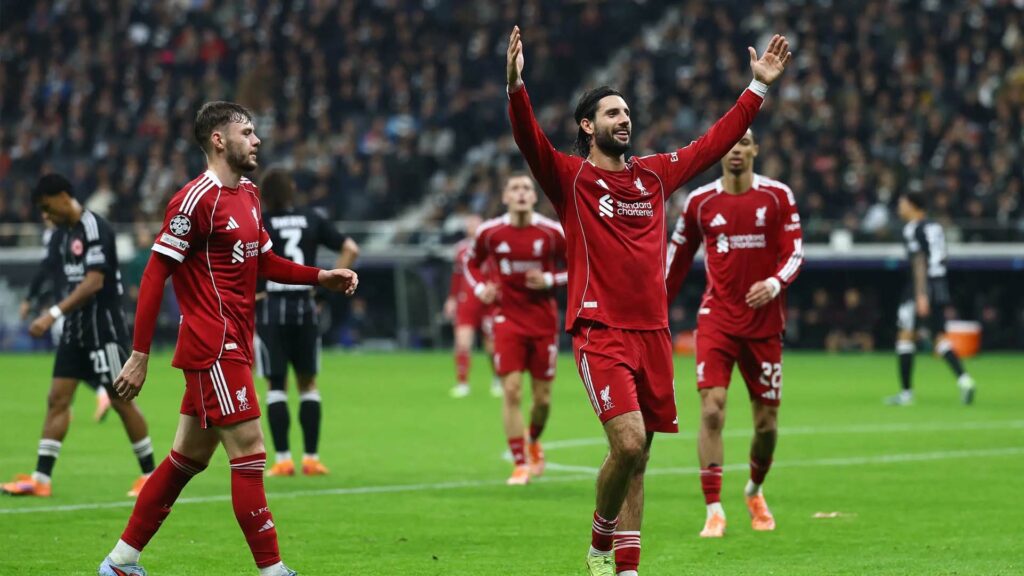 من لقاء ليفربول وفرانكفورت