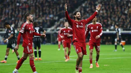 من لقاء ليفربول وفرانكفورت