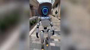 مقاطع مضحكة لروبوتات