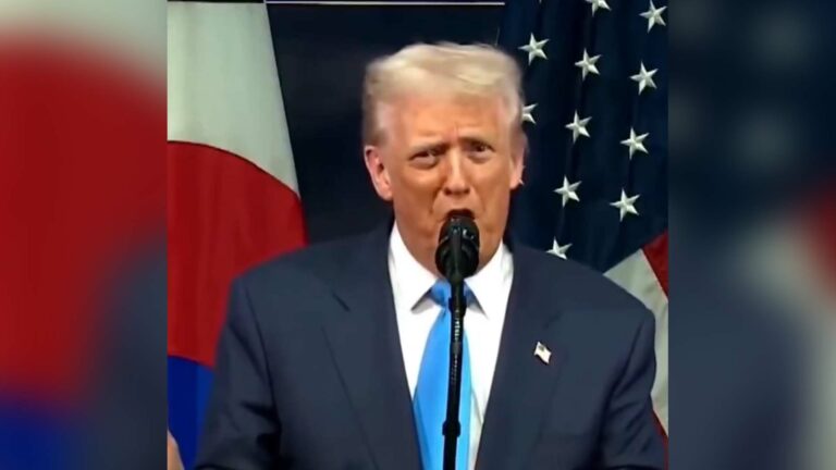 ترامب: رئيس الوزراء مودي وسيمٌ كأب. لكنه قاتلٌ شرس، إنه قويٌّ للغاية.