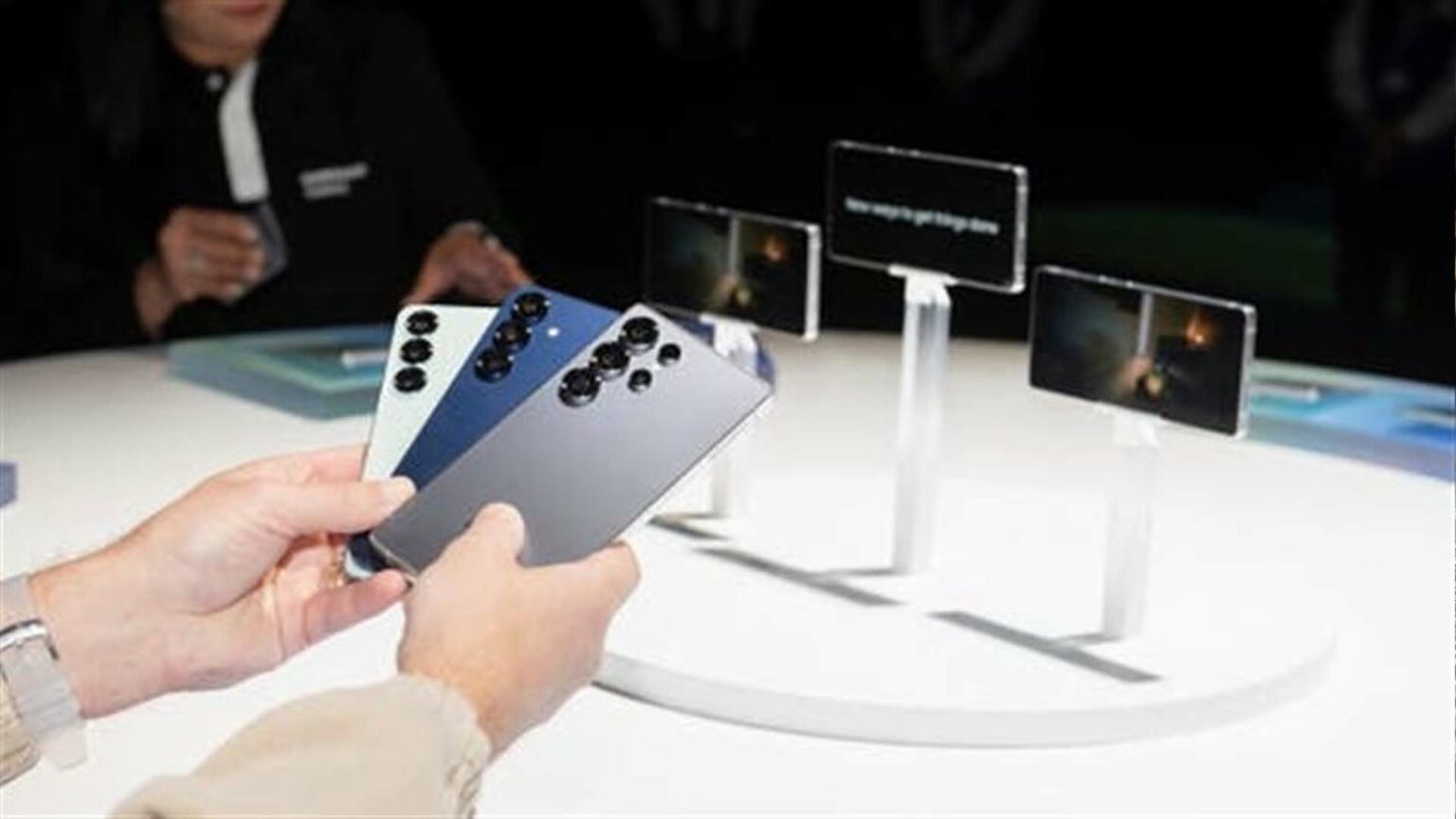 ضبط 500 هاتف سامسونج مقلد في الهند