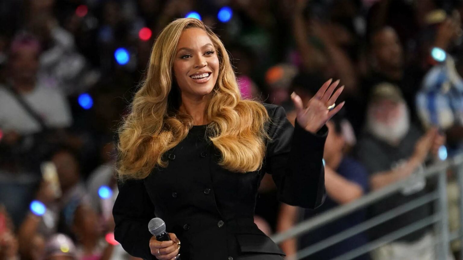 المغنية الأميركية بيونسيه تتحدث عن الإجهاض ضمن حملة هاريس