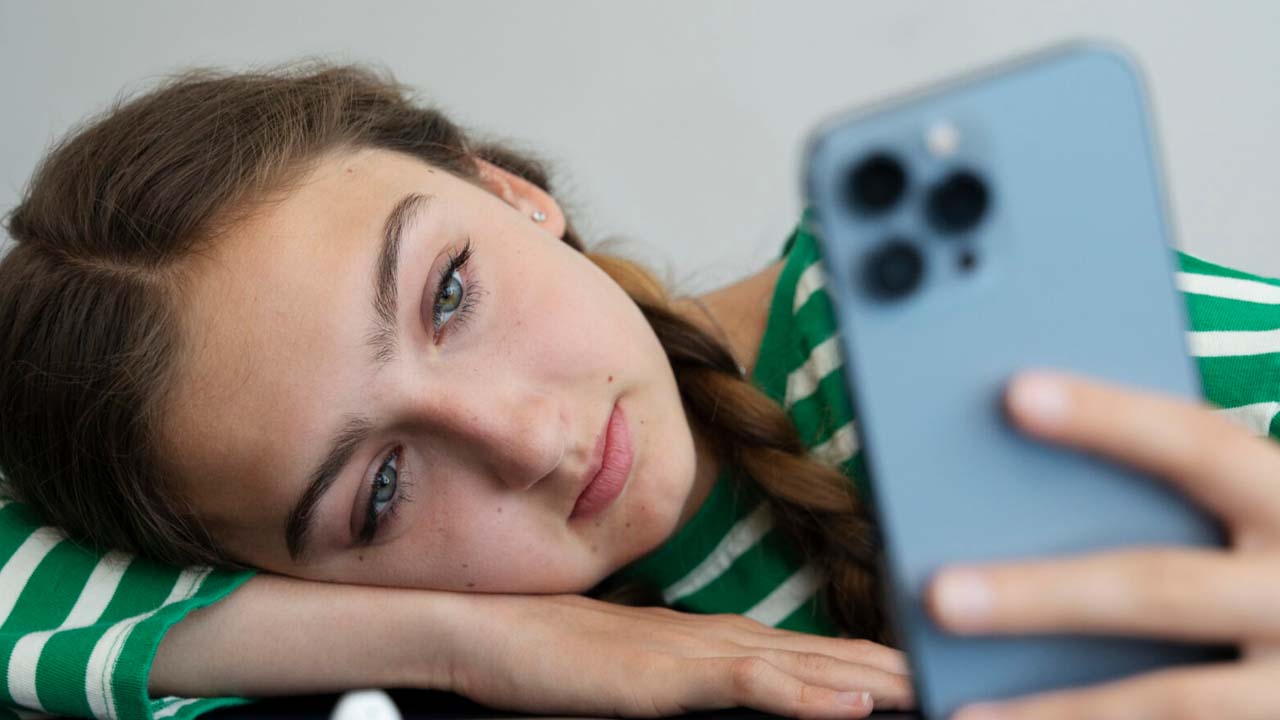 إدمان الهواتف الذكية وعلاجه