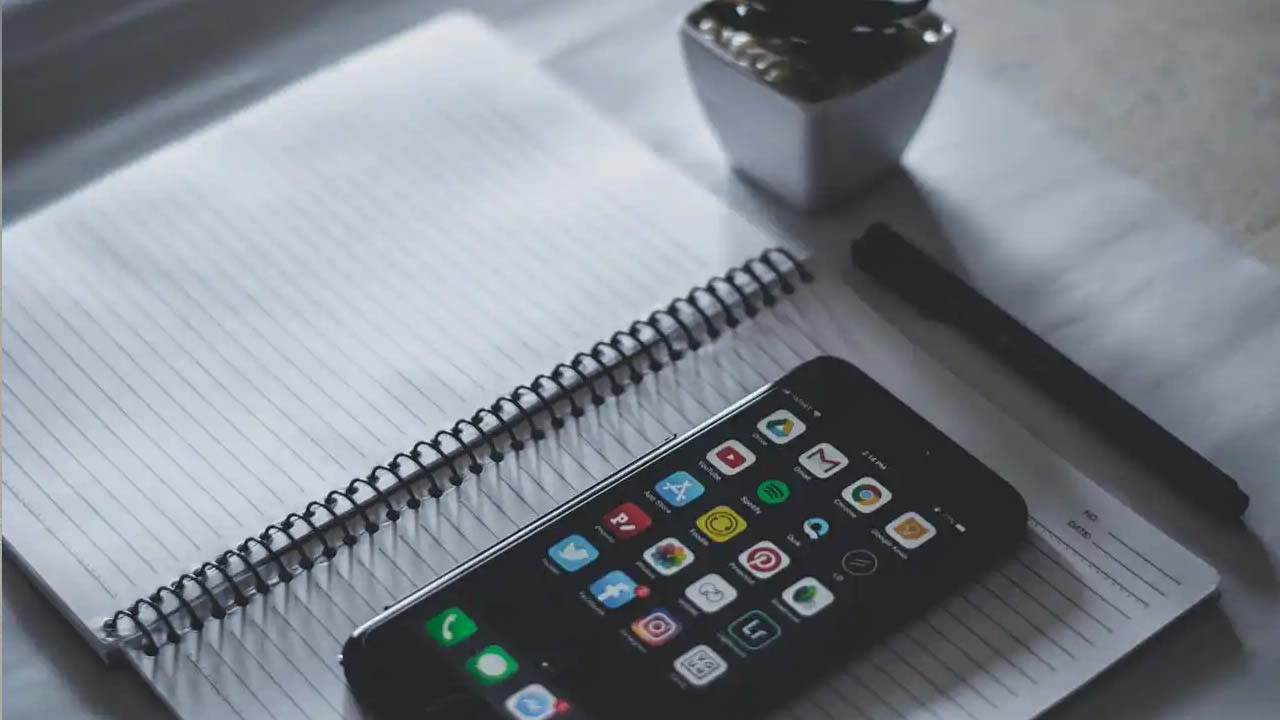 "التوازن الرقمي والإجهاد الرقمي 2026"