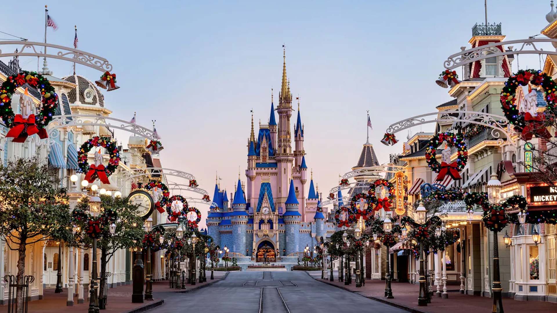 دليل زيارة ديزني وورلد 2026