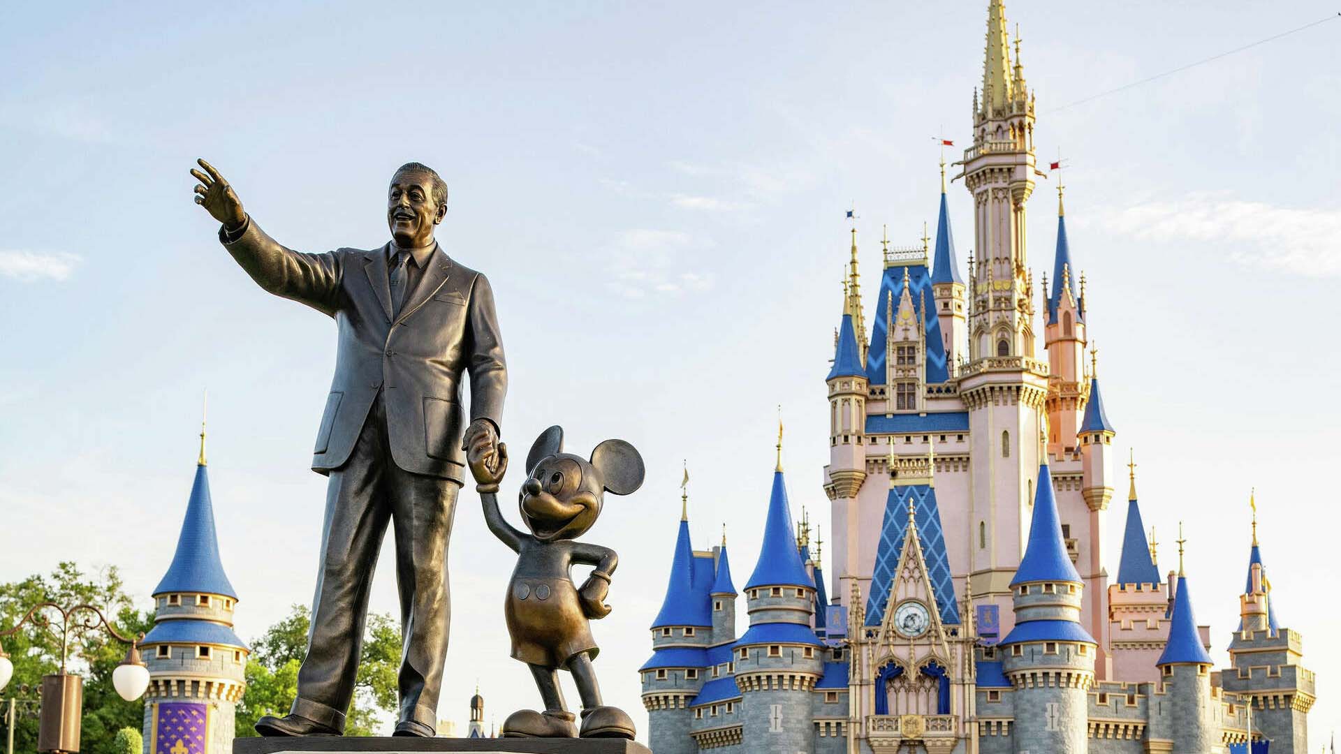 دليل زيارة ديزني وورلد 2026