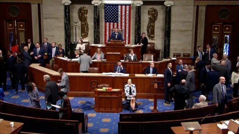 النواب الأميركي يقرّ إلغاء قانون قيصر