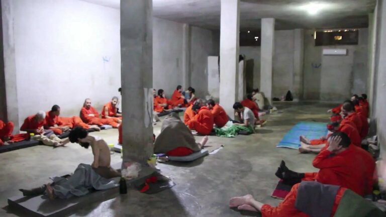 سجون داعش في سوريا