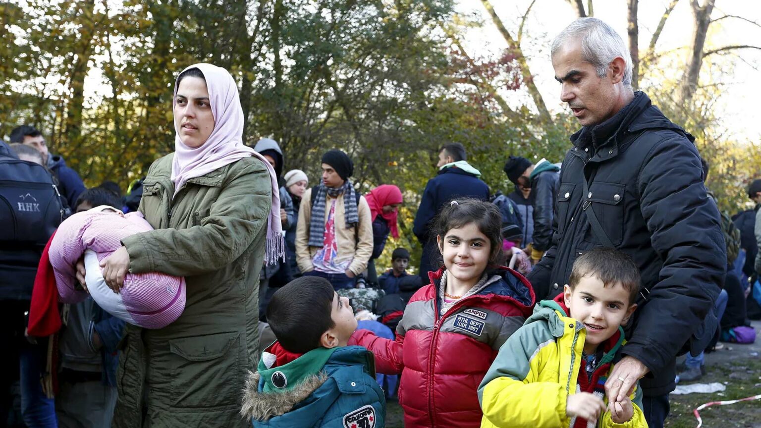 ترحيل اللاجئين السوريين