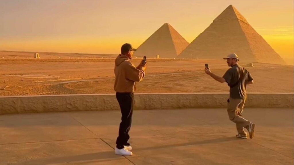 ويل سميث في الأهرامات