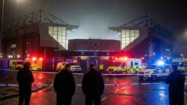 مجزرة ملعب كرة قدم في المكسيك