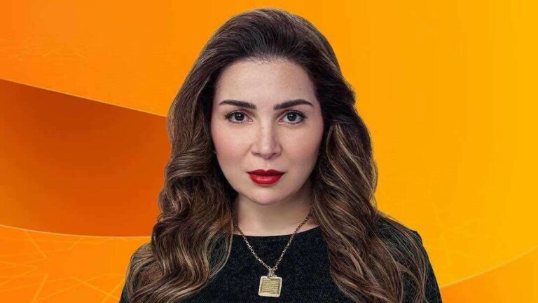 مي عز الدين في العناية المركزة بعد جراحة طارئة مي عز الدين