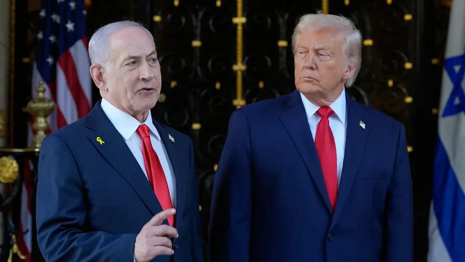 ترامب يحسم الجدل بعد لقاء نتنياهو: المفاوضات مع إيران مستمرة المفاوضات مع إيران