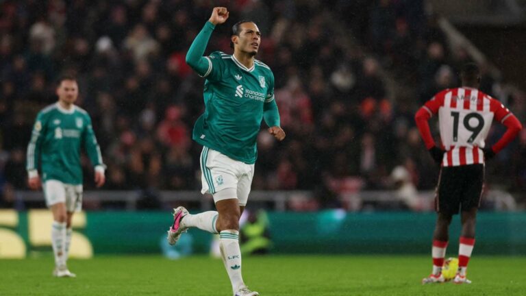 فان دايك يعيد ليفربول إلى الطريق الصحيح في البريميرليغ