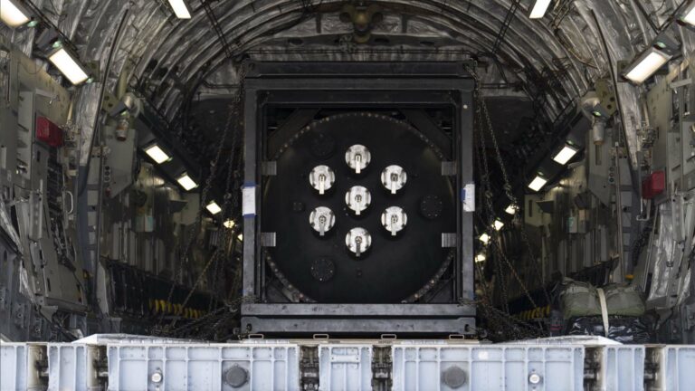 نقل مفاعل نووي, نقلا عن موقع وزارة الحرب الأميركية