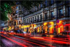 أحد شوارع العاصمة الفنلندية هيلسنكي