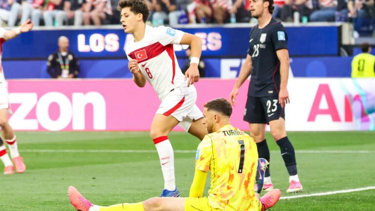 ملخص مباراة تركيا وامريكا (3-2) كأس العالم