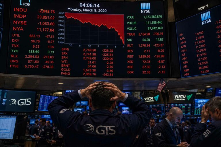 تقلبات بورصة وول ستريت: كيف تبخرت تريليونات الدولارات؟ تقلبات بورصة وول ستريت