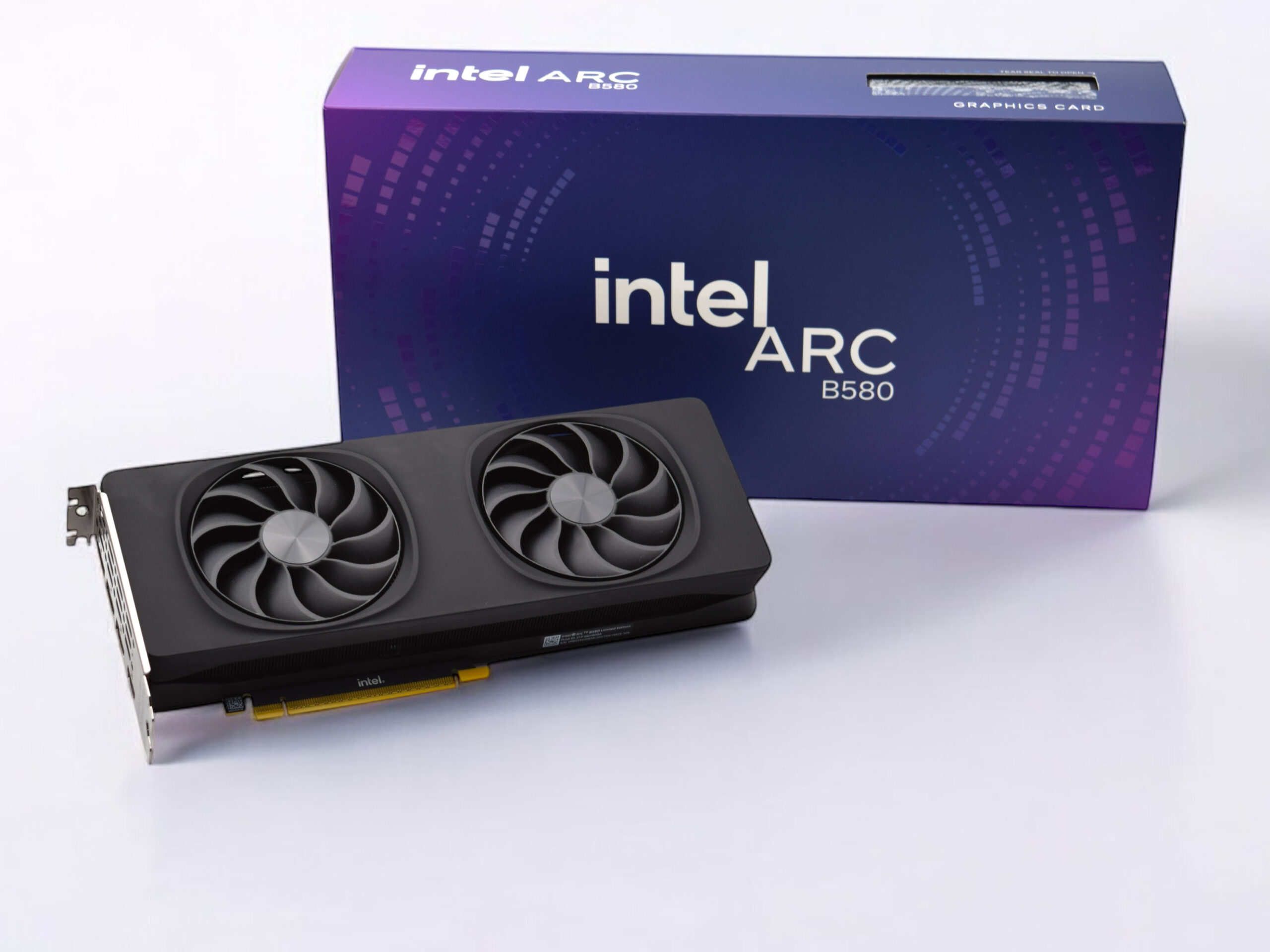 Intel Arc B580: أرخص نقطة دخول عملية