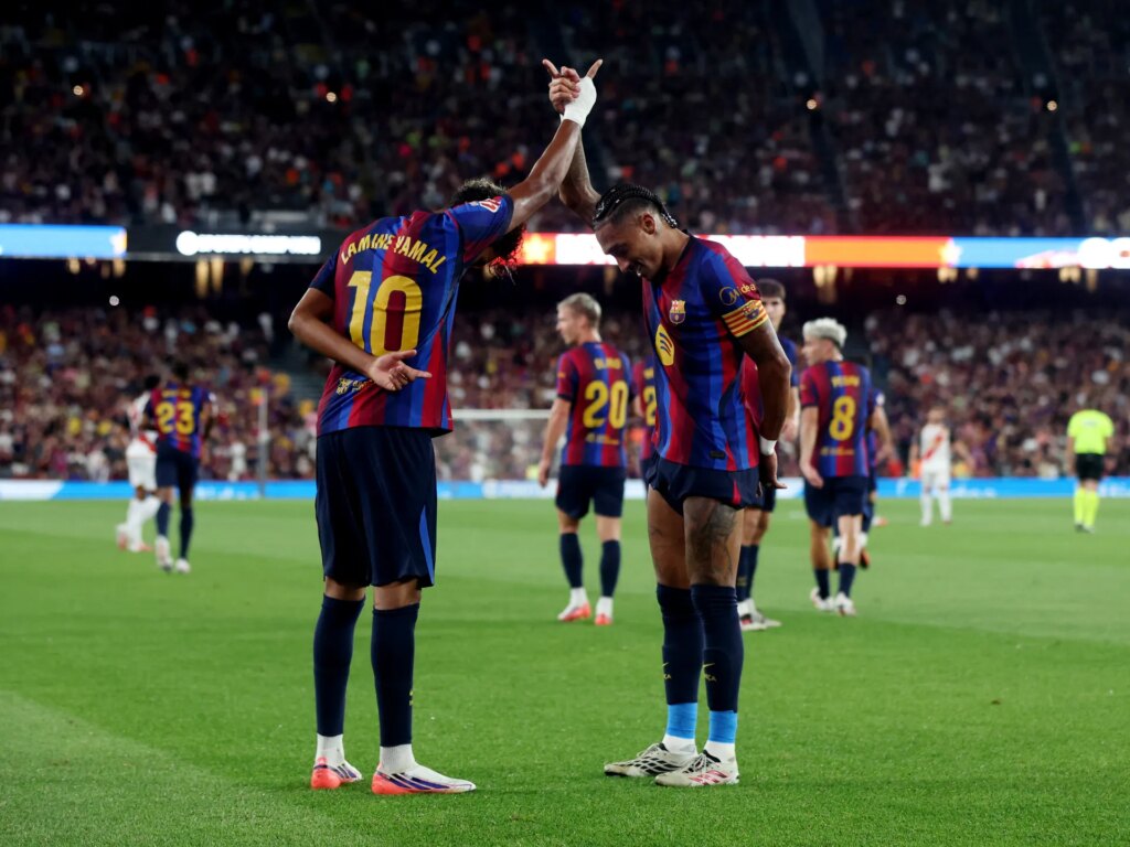 ثنائي برشلونة يتصدران تقييمات أوروبا بأرقام تضاهي ميسي وسواريز ثنائي برشلونة لامين جمال ورافينا