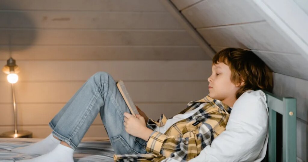 متى يصبح ترك الطفل وحده في المنزل جريمة إهمال؟