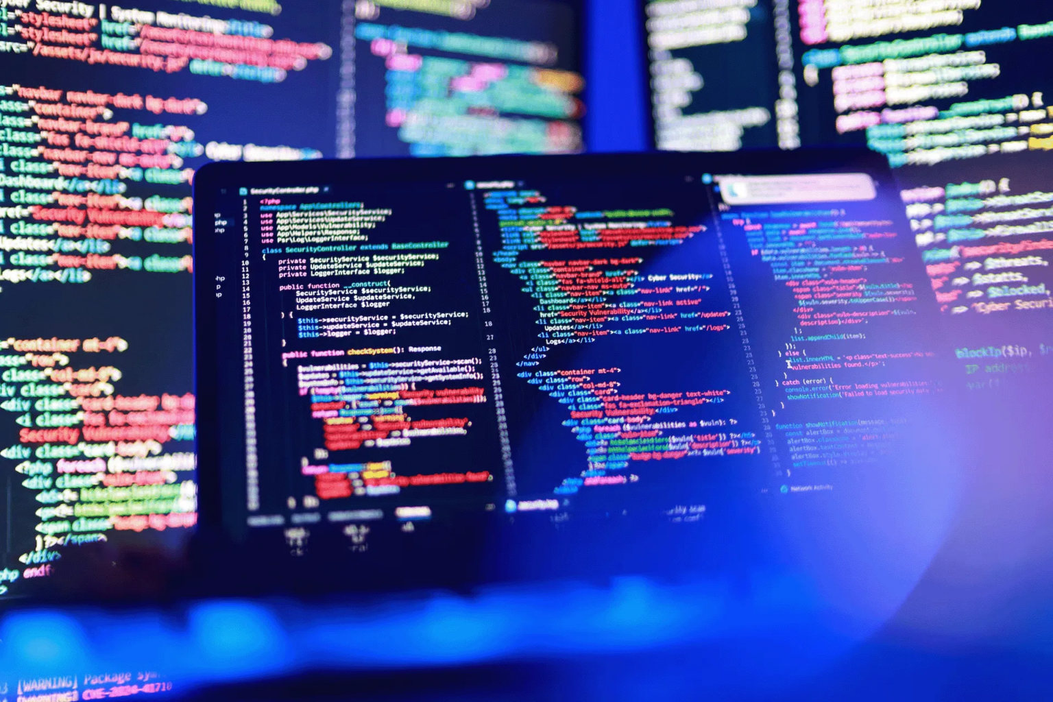 كيف يضاعف الذكاء الاصطناعي الثغرات الرقمية ويهدد الأمن السيبراني؟